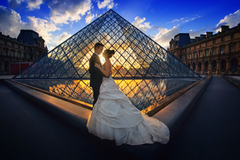 What are the best places to elope in Paris?