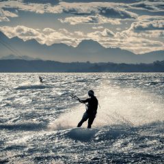 How to start kitesurfing ?